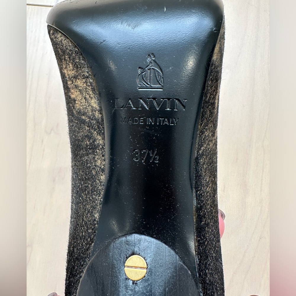 Authentic LANVIN Metallic Gold (Pony Hair) Pumps size 37.5 - Picture 4 of 12